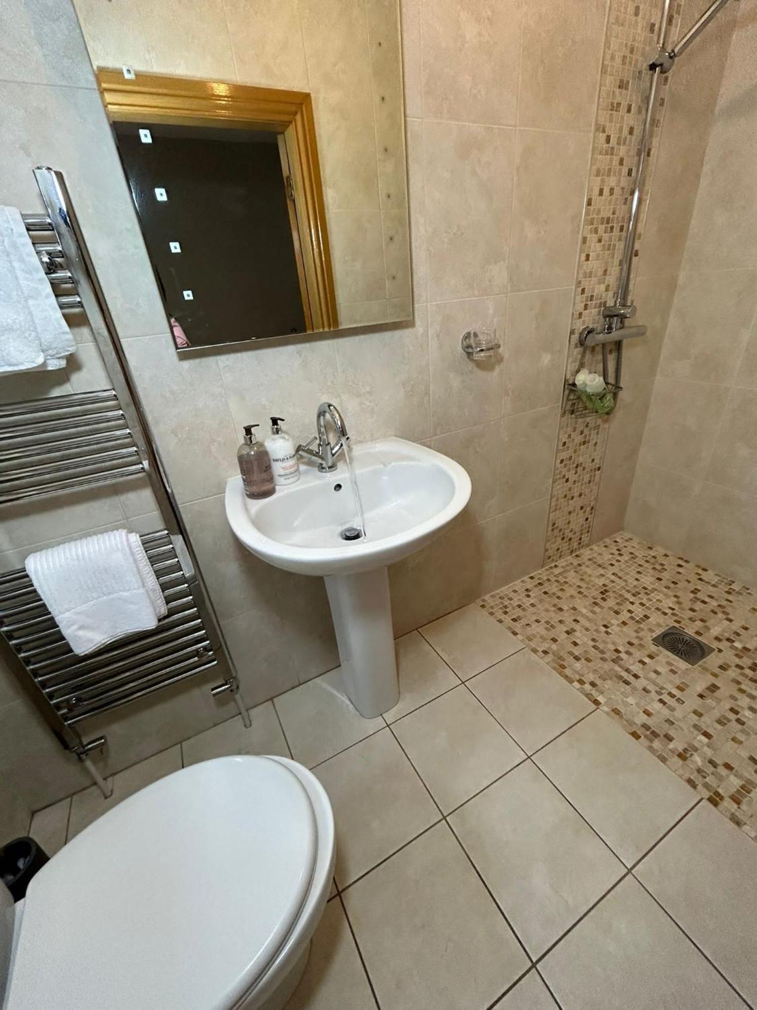 Dunhill Cottage B&B Гілсборо Номер фото